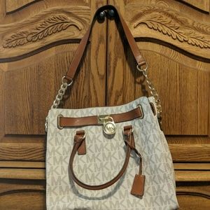 Michael kors purse